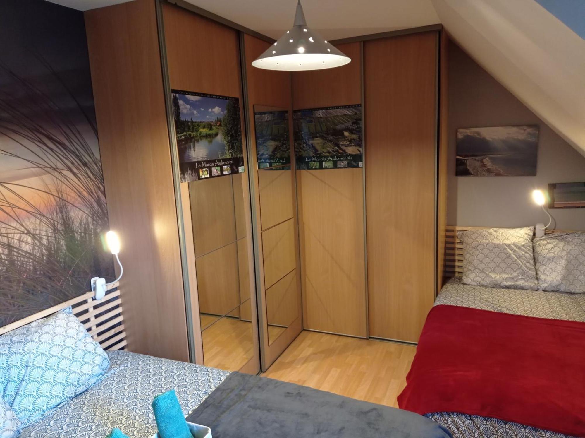 Chambres D'Hotes Les Mesanges Saint-Martin-Lez-Tatinghem Zimmer foto